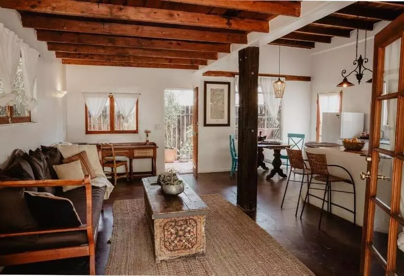 هتل Korakia Pensione