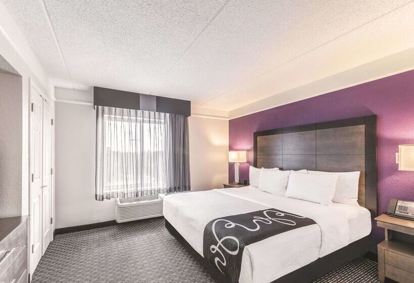 Отель La Quinta By Wyndham Austin Airport