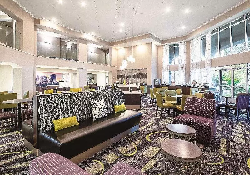 호텔 La Quinta By Wyndham Austin Airport