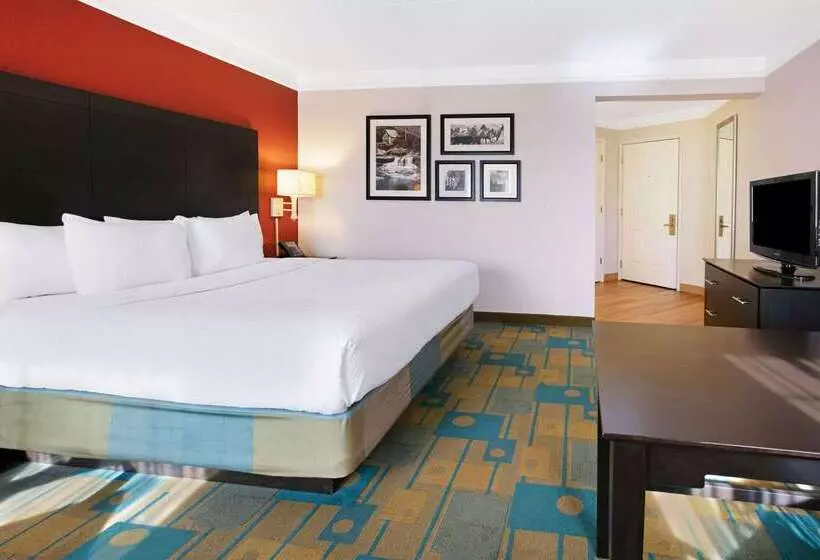 هتل La Quinta By Wyndham Dallas Dfw Airport North