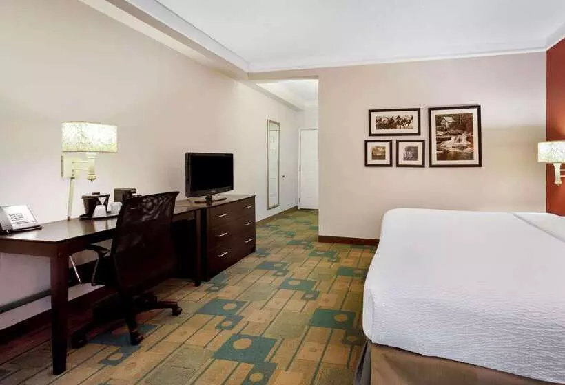 هتل La Quinta By Wyndham Dallas Dfw Airport North
