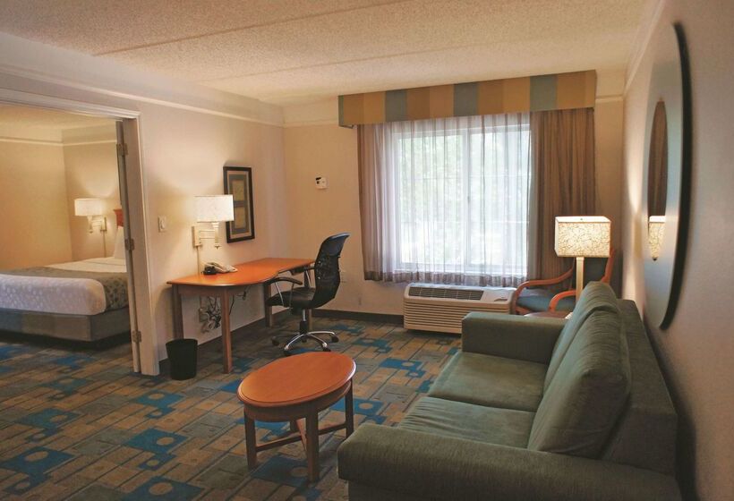 فندق La Quinta Inn & Suites By Wyndham Houston Bush Iah South