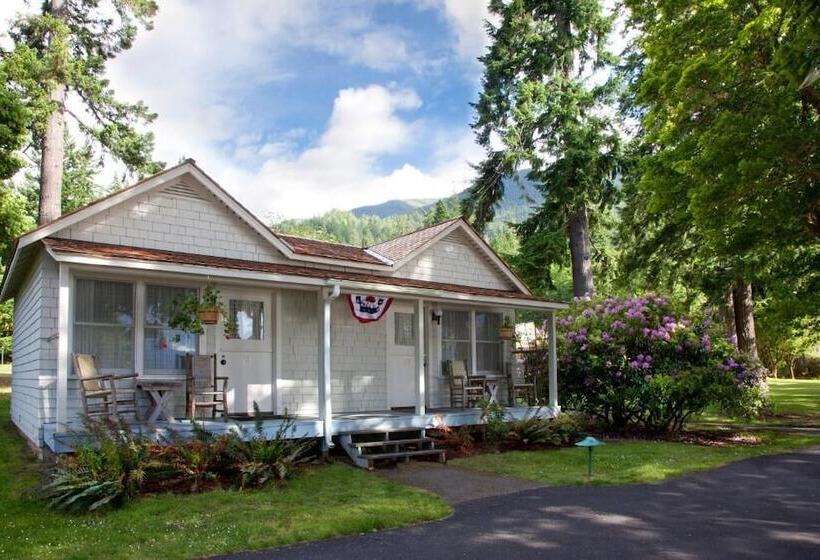 酒店 Lake Crescent Lodge