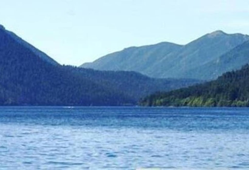 酒店 Lake Crescent Lodge