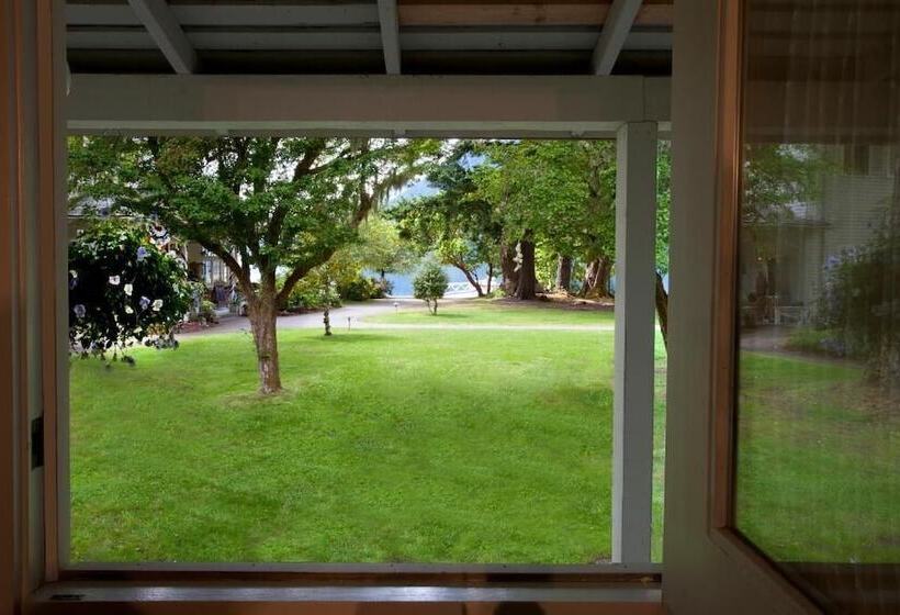 酒店 Lake Crescent Lodge