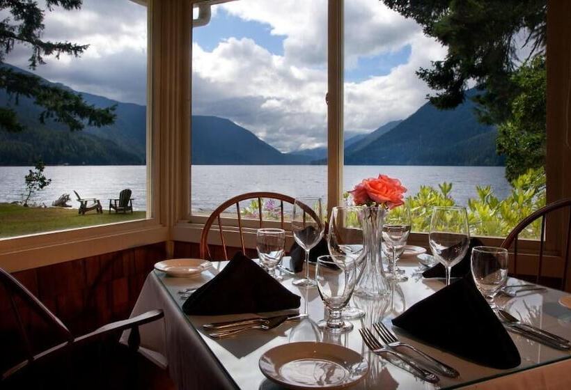 酒店 Lake Crescent Lodge
