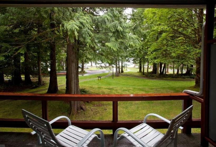 酒店 Lake Crescent Lodge