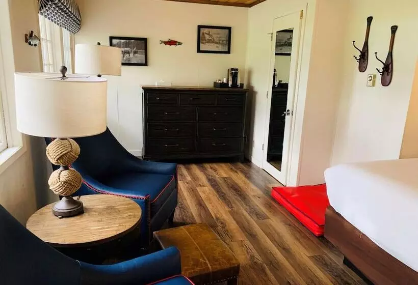 酒店 Lake Quinault Lodge