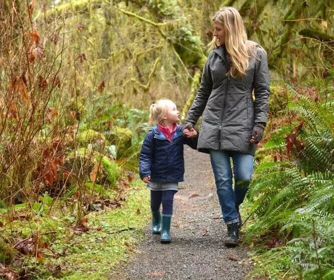 酒店 Lake Quinault Lodge