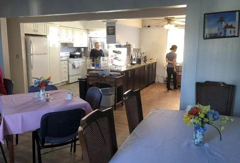 Hotel Lighthouse Inn