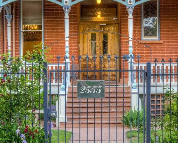 호텔 Lumber Baron Inn