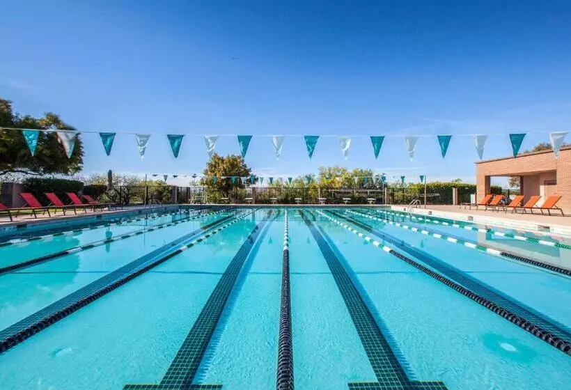 Отель The Lodge At Ventana Canyon