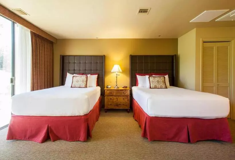 Отель The Lodge At Ventana Canyon