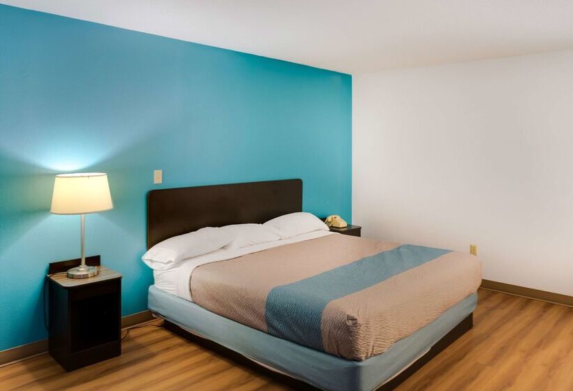 Motel 6 Richmond, In