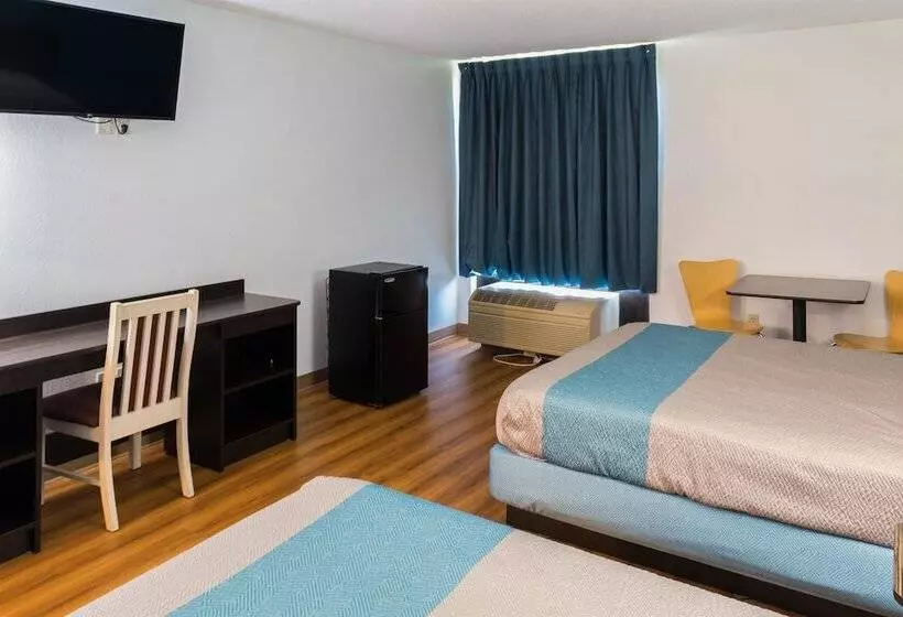 Motel 6 Richmond, In