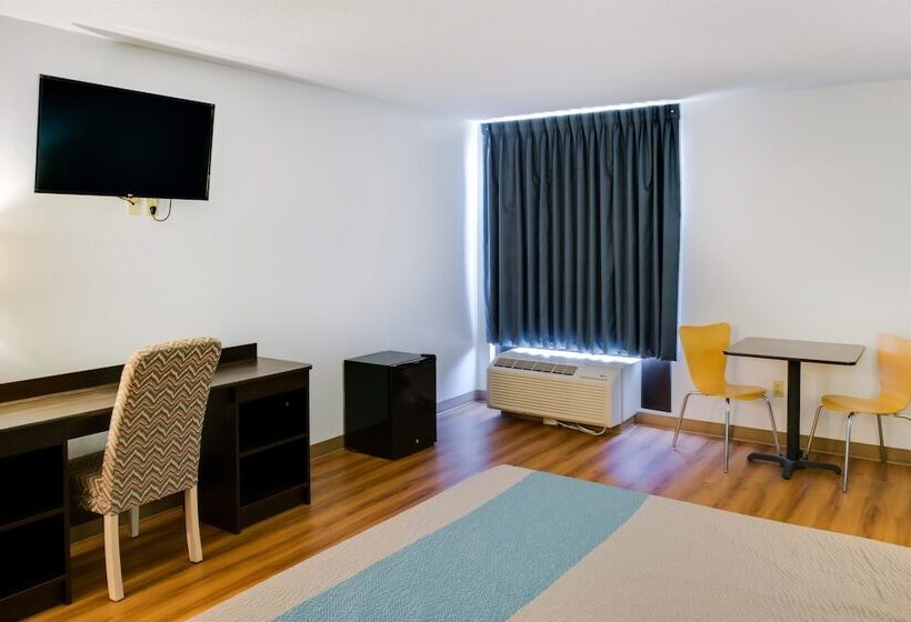 Motel 6 Richmond, In