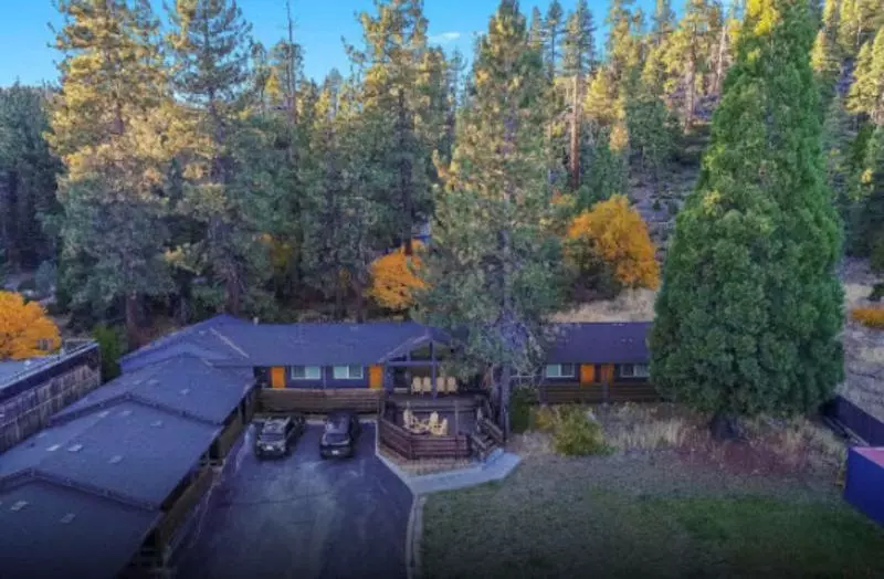 فندق على الطريق Basecamp Tahoe City