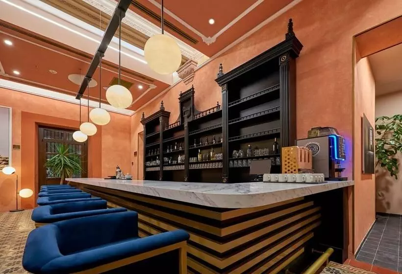 Hotelli City Centro By Marriott San Luis Potosi