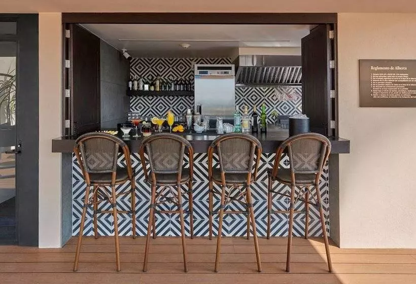 Hotelli City Centro By Marriott San Luis Potosi