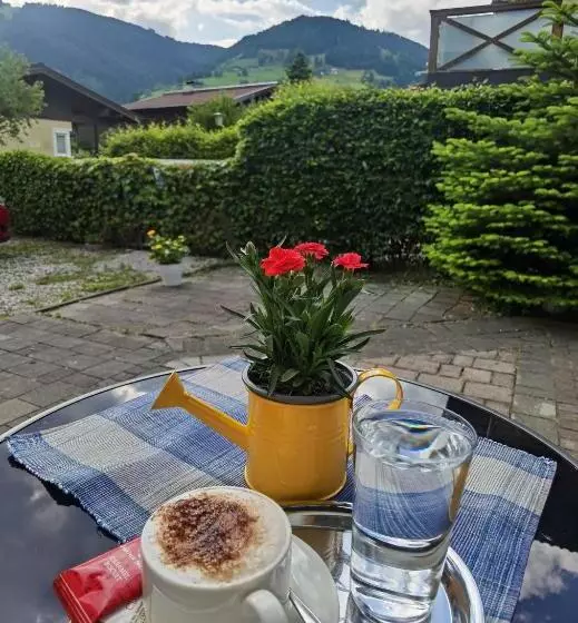 هتل Landhaus Zell Am See