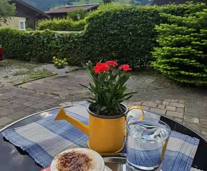 هتل Landhaus Zell Am See