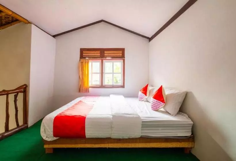 Hotelli Oyo 2278 Cikidang Hunting Resort
