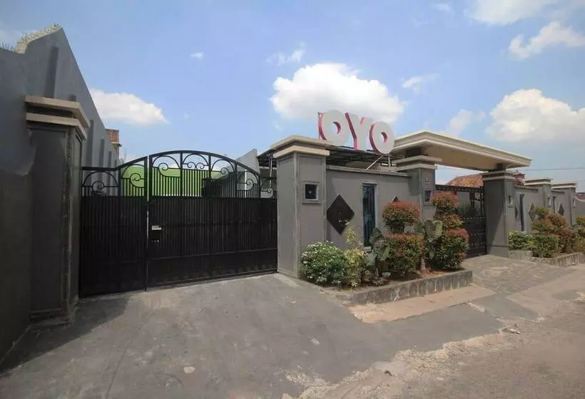 ホテル Reddoorz Syariah Near Rs Advent Bandar Lampung