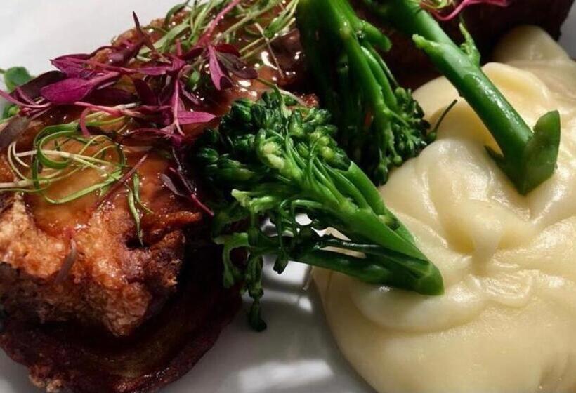 酒店 The Station Restaurant & Bar