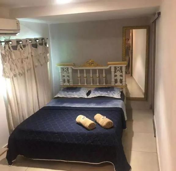 پانسیون The Place Hostel