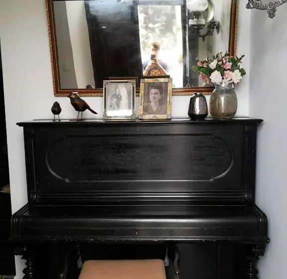 ペンション Cantinho Do Piano