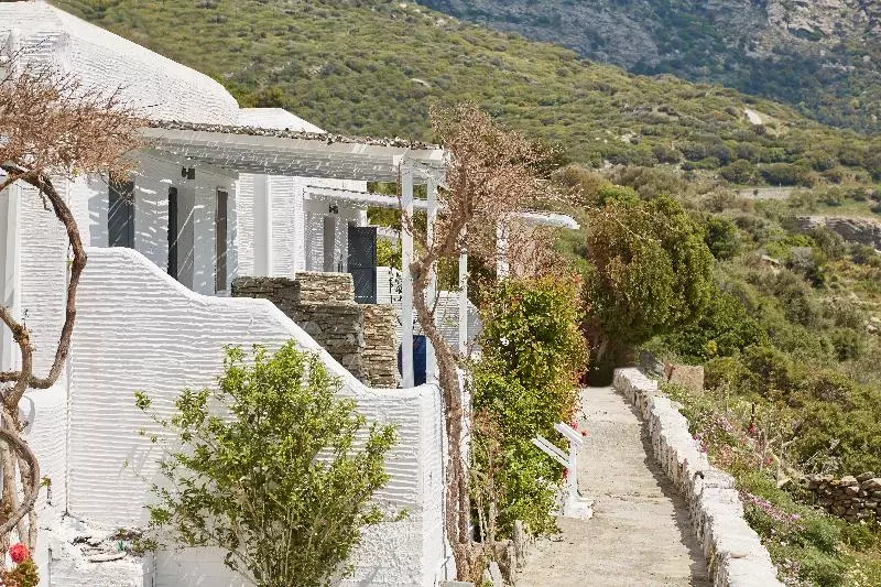 Agnanti Andros Apartments