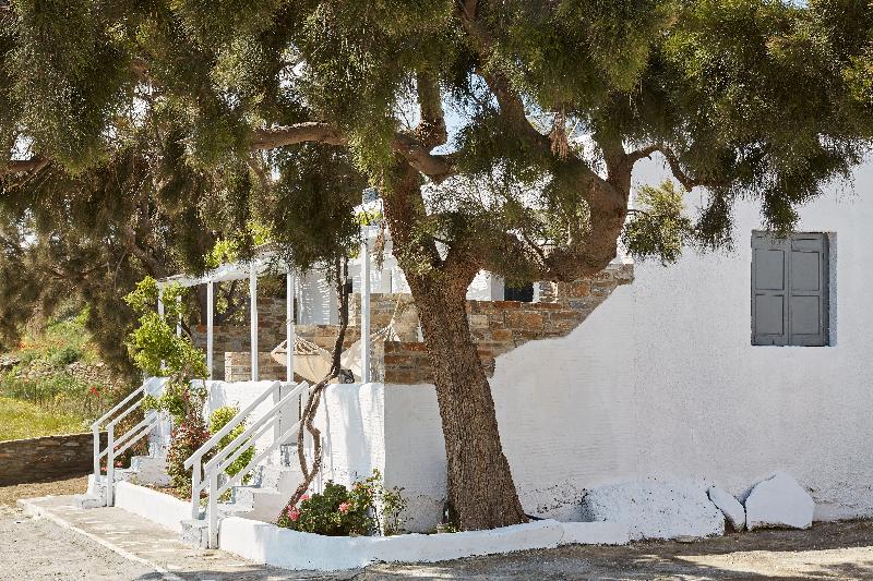 Agnanti Andros Apartments