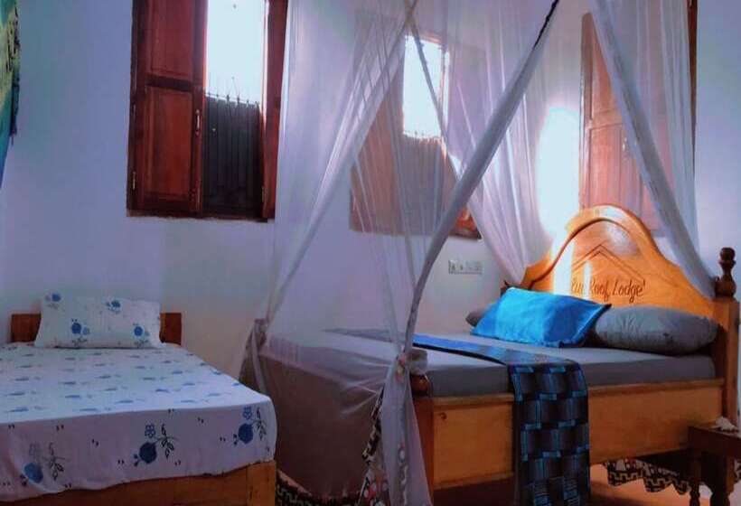 تختخواب و صبحانه Blue Roof Lodge Jambiani