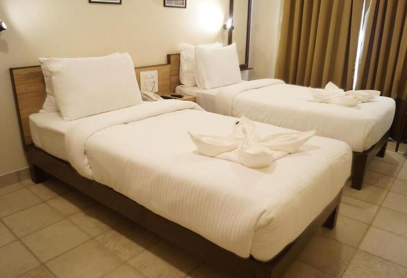 فندق Sharayu One