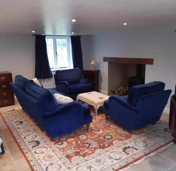 Aamiaismajoitus (B&B) Woodlands Cottage Farm