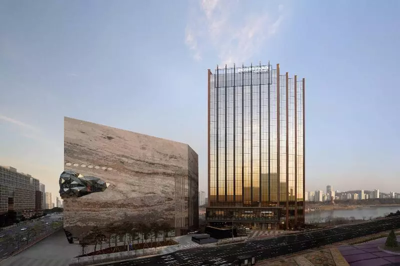 ホテル Courtyard By Marriott Suwon