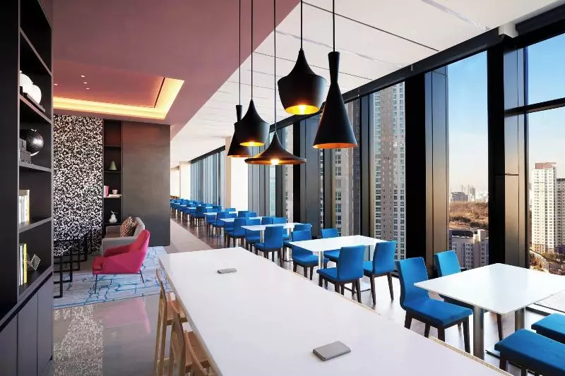 ホテル Courtyard By Marriott Suwon