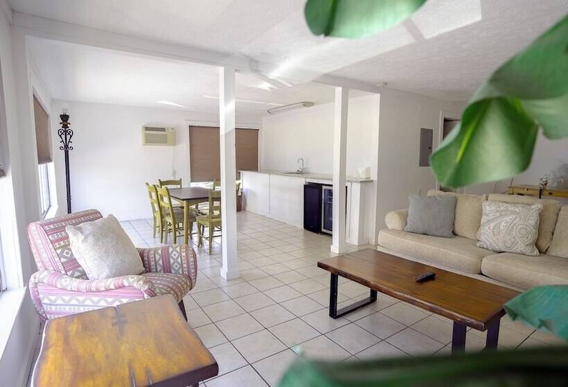 בית מלון כפרי Banana Peel Lodge