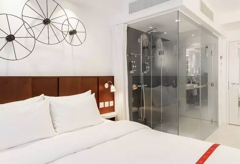 Ruby Lucy Hotel London