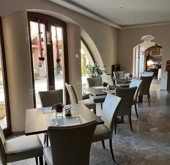 ホテル Wagner Vendégudvar Panzió