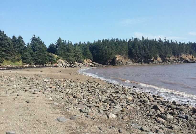 Maplehurst Manor Bed And Breakfast