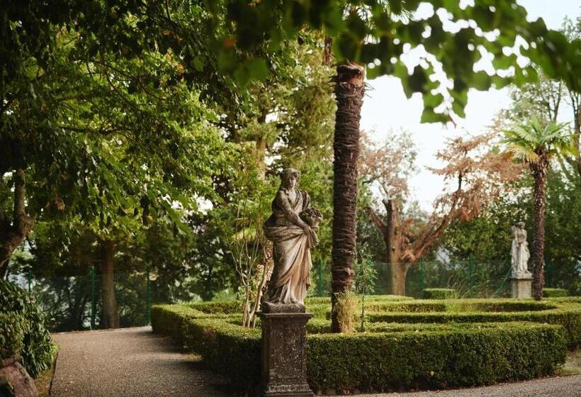 אתר נופש Villa Liverzano