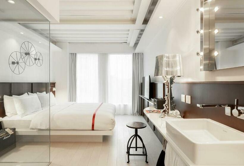 Ruby Lucy Hotel London