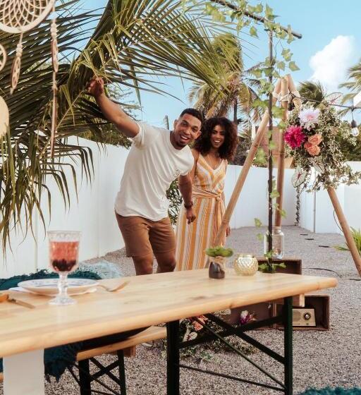 The Palm Leaf Apartments