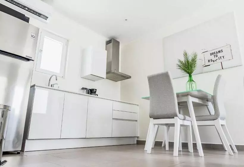 The Palm Leaf Apartments