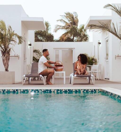 The Palm Leaf Apartments