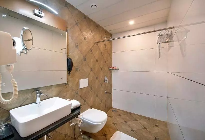 Hotelli Lords Inn Jamnagar -Motikhavdi