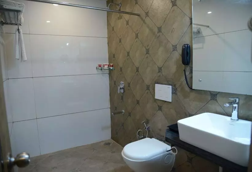 Hotelli Lords Inn Jamnagar -Motikhavdi