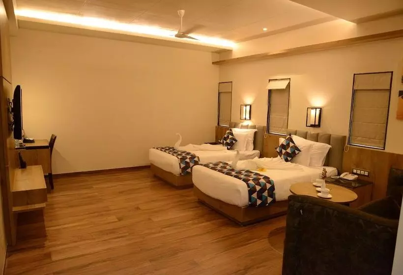 Hotelli Lords Inn Jamnagar -Motikhavdi