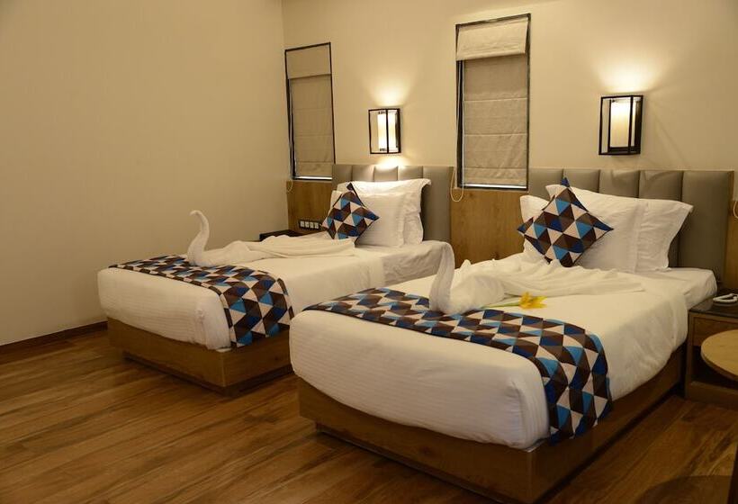 هتل Lords Inn Jamnagar -Motikhavdi